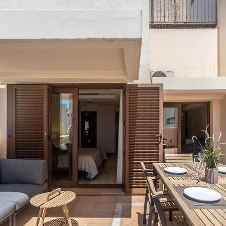 Apartment With Private Pool